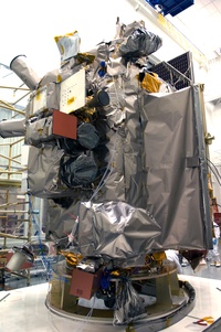 Lunar Reconnaissance Orbiter - 679x1024x16M (317 kB)
