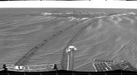 Venku z kráteru - 3100x400x16M (139 kB)