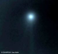 Kometa LINEAR - 576x537x16M (12 kB)